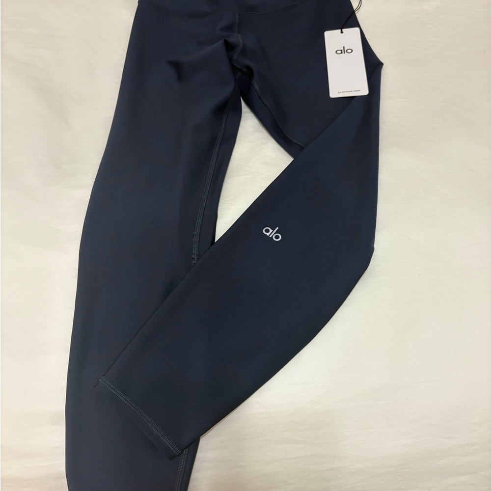 ALO Yoga High Waisted Airlift Leggings Moisture-Wicking 7/8 Length